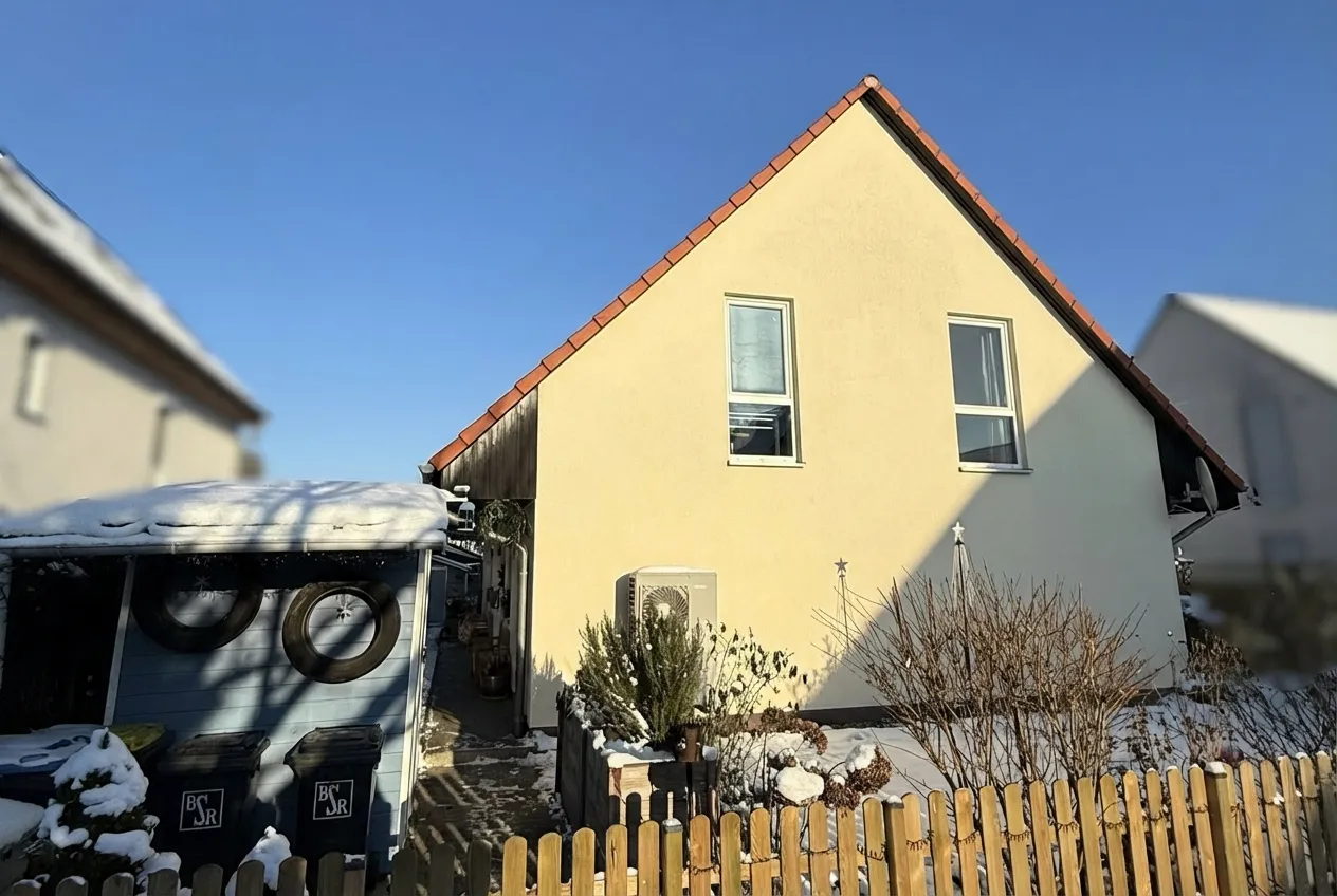 Nachbarhaushälfte