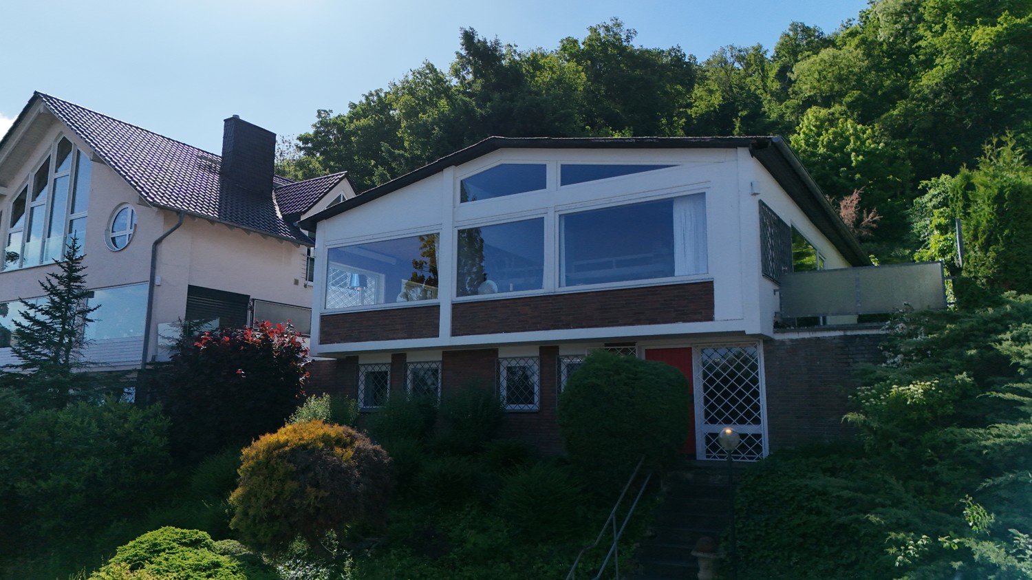 Straßenansicht