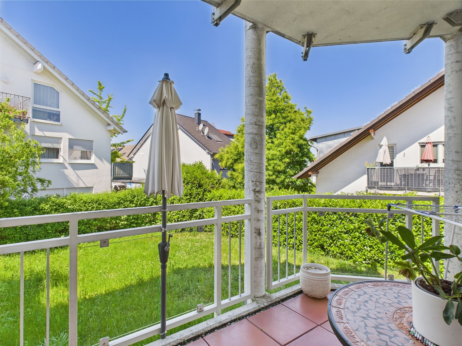 Balkon mit Gartenblick