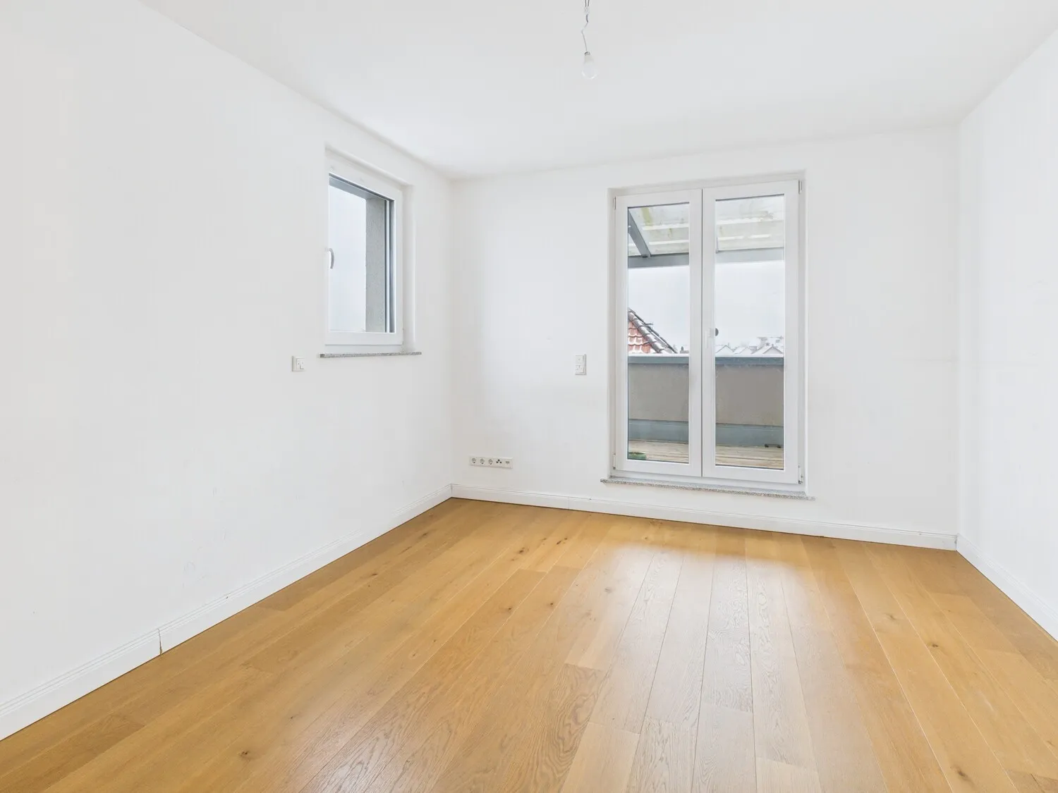 Helles Schlafzimmer unten