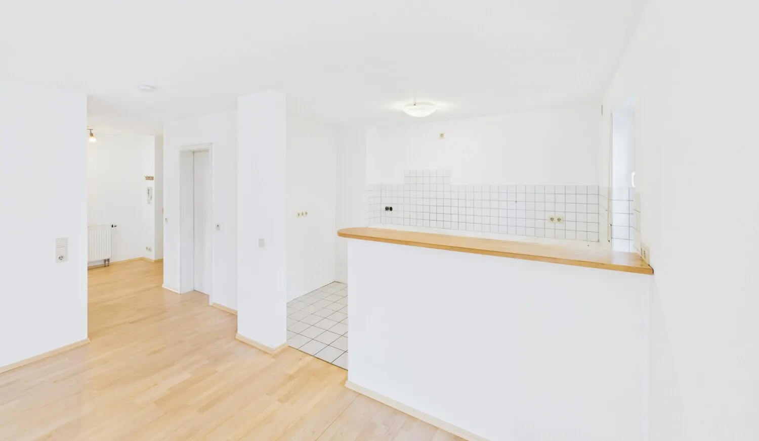 offene Küche mit Theke