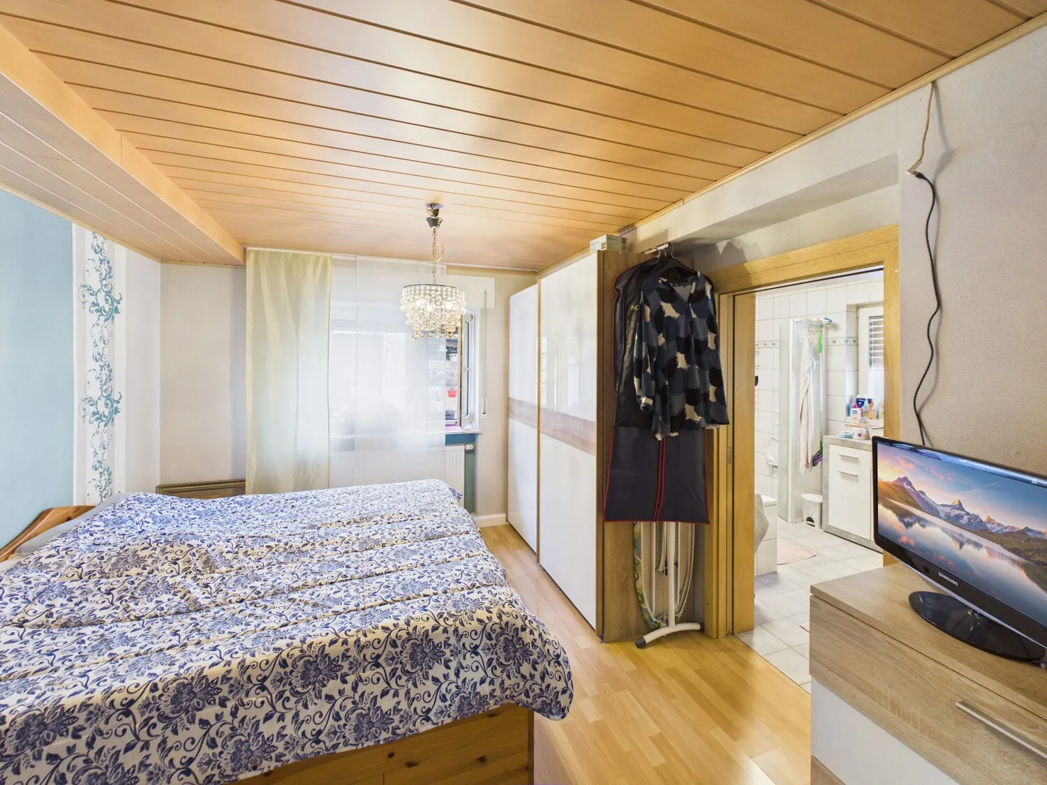 gemütliches Schlafzimmer...
