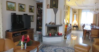 von_poll_real_estate_property_25332009_image_9