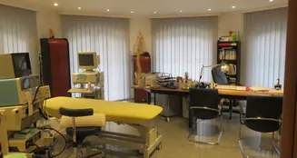 von_poll_real_estate_property_25332009_image_10