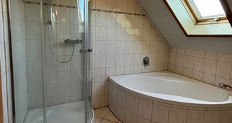 von_poll_real_estate_property_25332010_image_7