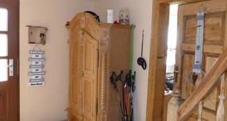 von_poll_real_estate_property_25332011_image_3