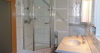 von_poll_real_estate_property_25332013_image_4