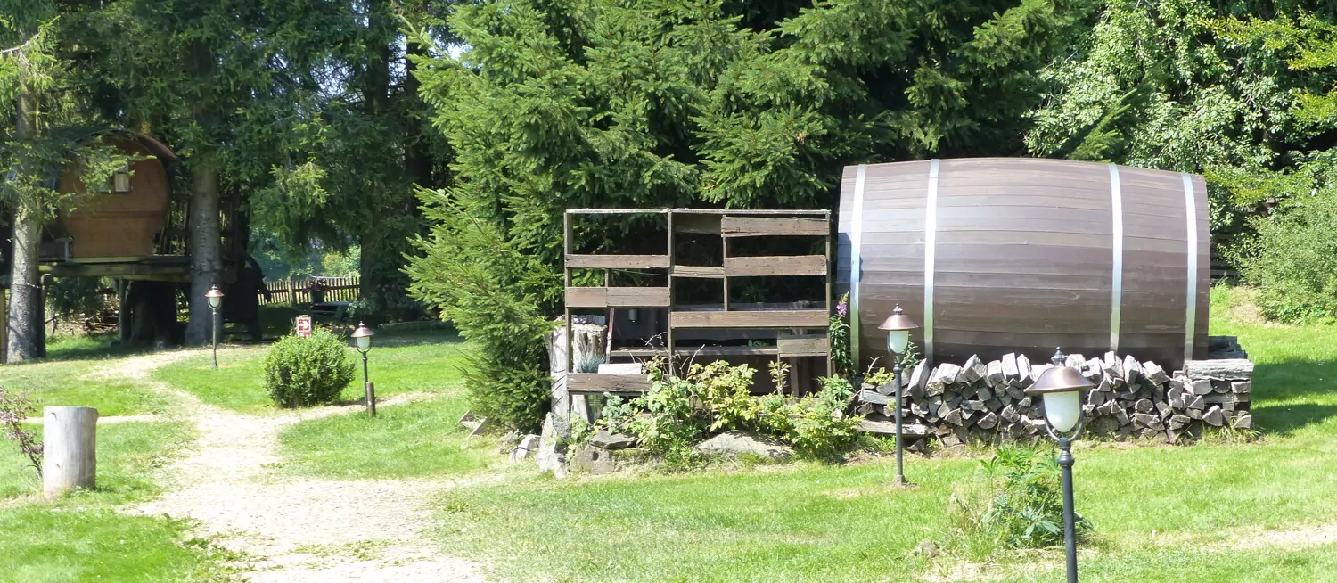 Fäßer zum Übernachten