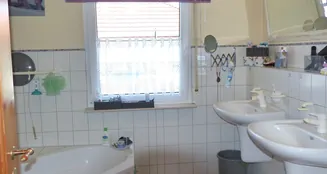 von_poll_real_estate_property_25332014_image_10