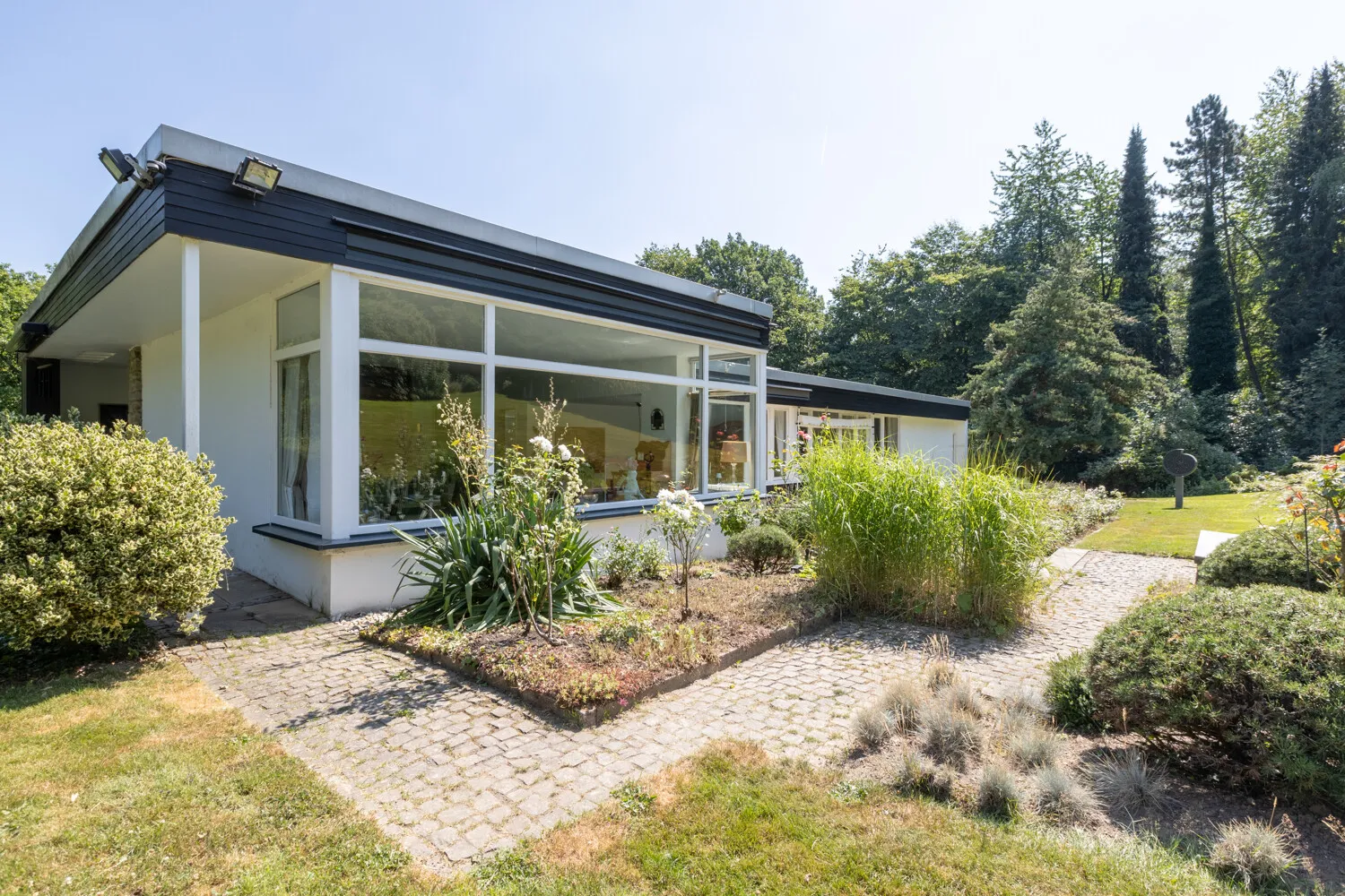 Hausansicht Wohnzimmer