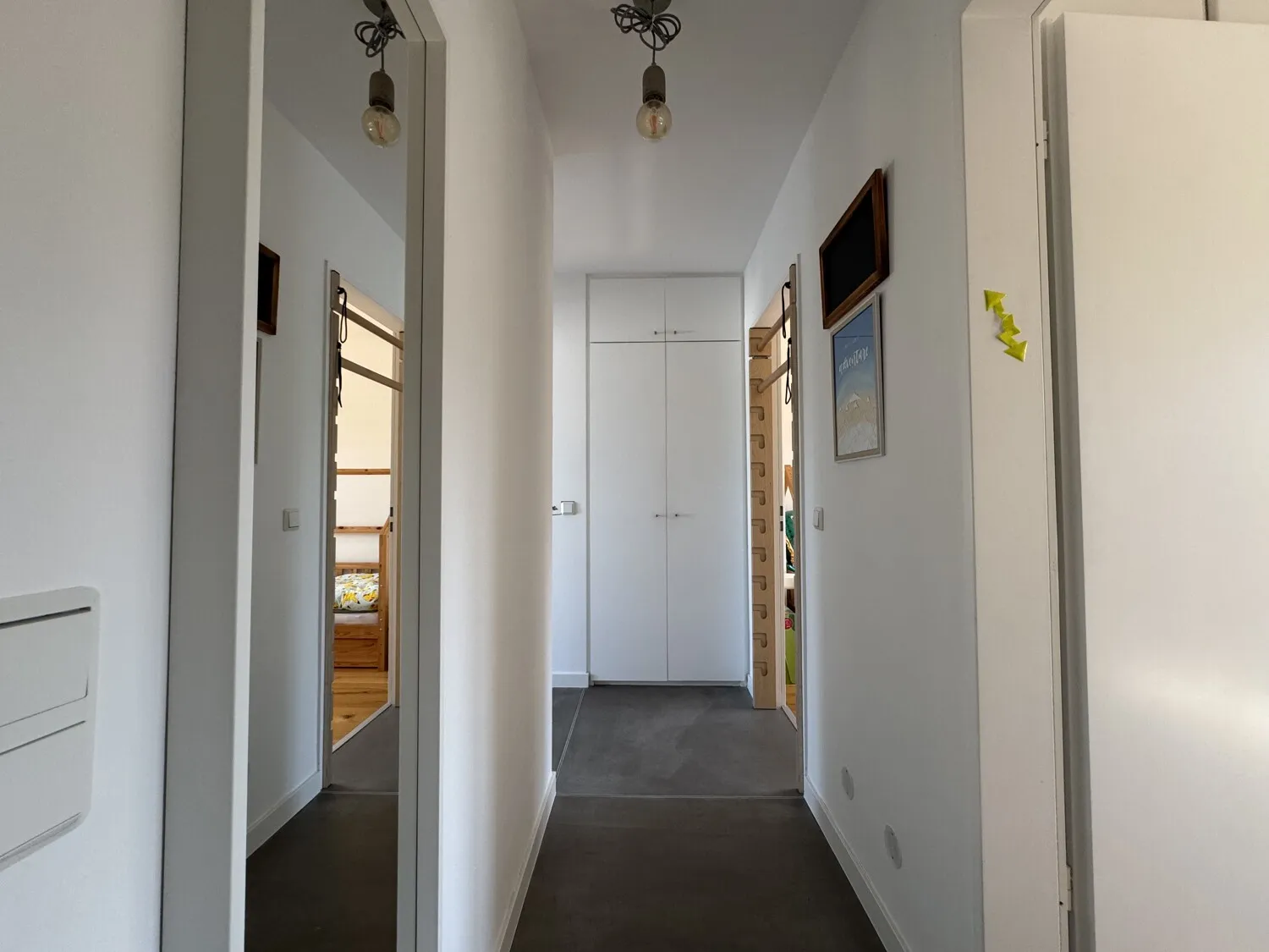 Flur mit Einbauschrank