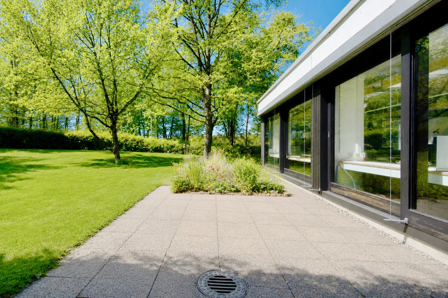 Terrasse und Garten