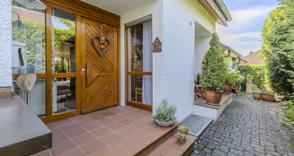 von_poll_real_estate_property_25364024_image_5