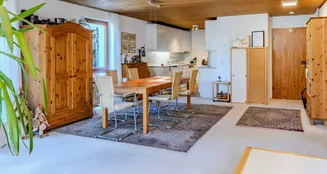 von_poll_real_estate_property_25364024_image_2