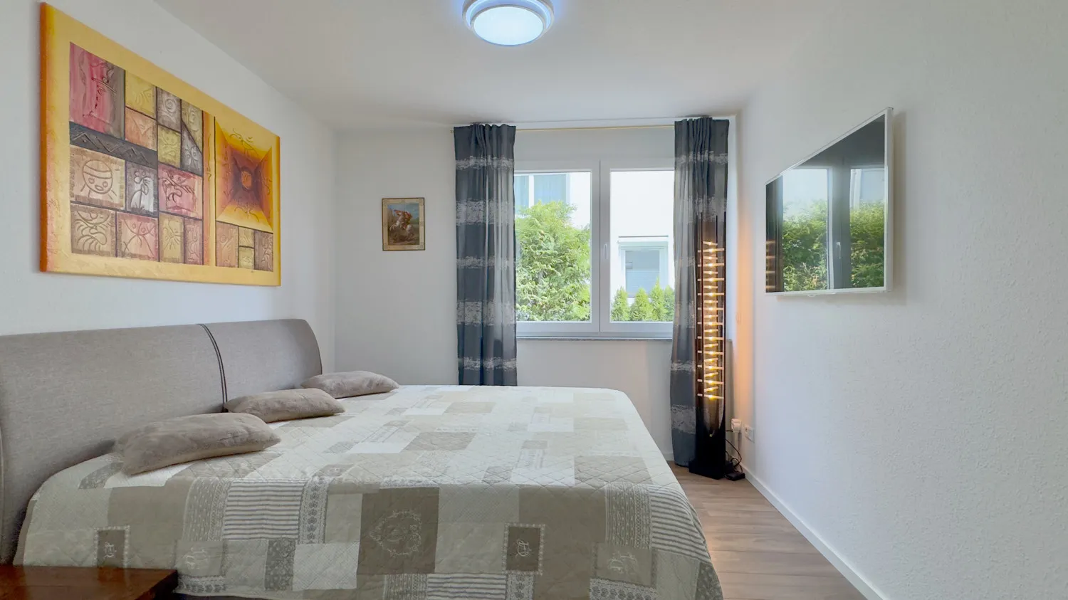 Kinderzimmer / Homeoffice