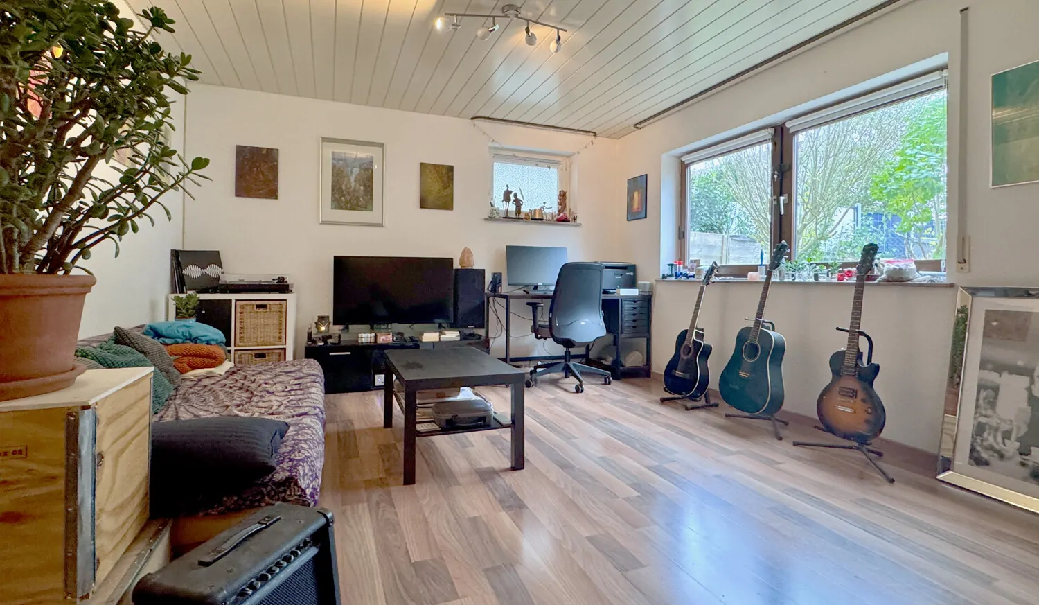 Wohn-/Esszimmer Einliegerwohnung