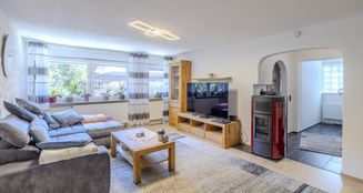 von_poll_real_estate_property_25364025_image_1