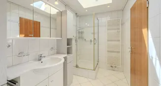 von_poll_real_estate_property_25364023_image_7