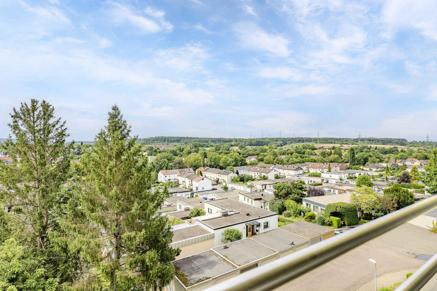Herrlicher Weitblick vom Balkon