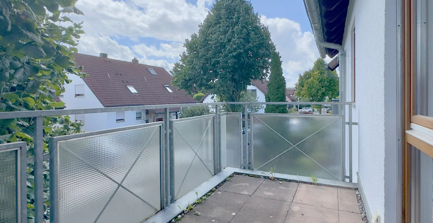 Balkon mit Blick ins Grüne