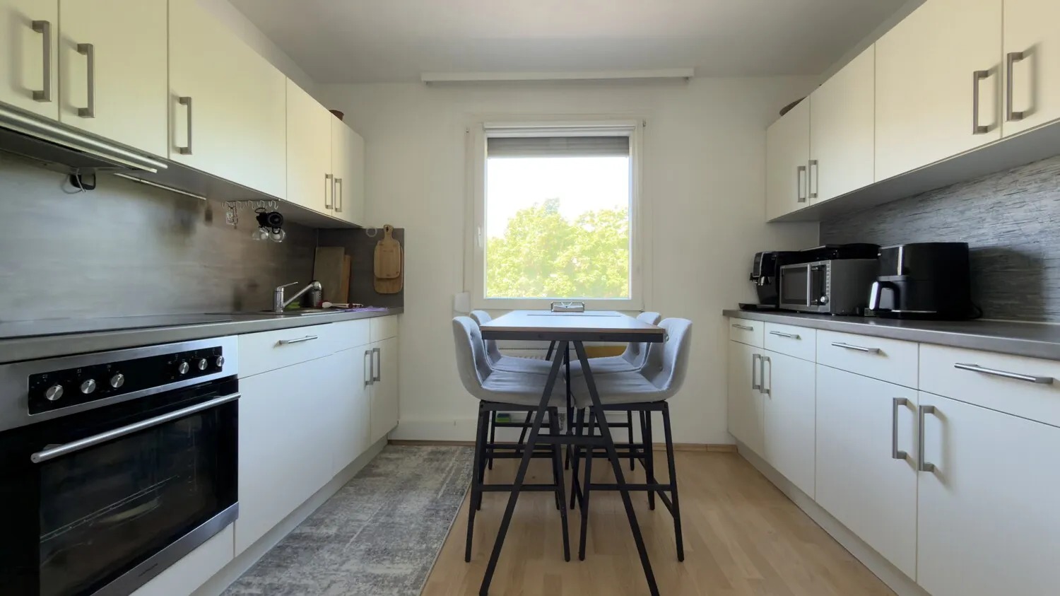 Küche große Wohnung 2. OG