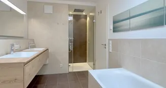 von_poll_real_estate_property_25364039_image_8