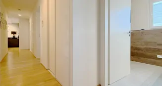 von_poll_real_estate_property_25364040_image_8