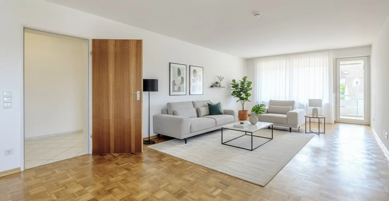 Großzügiges Wohn- und Esszimmer mit virtueller Einrichtung