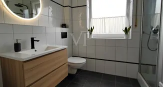 von_poll_real_estate_property_25452019_image_18