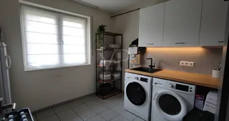 von_poll_real_estate_property_25452019_image_10