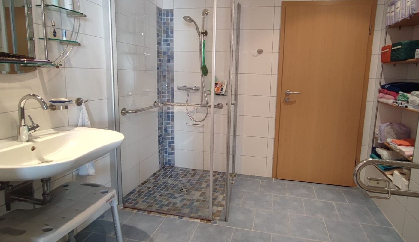 Badezimmer EG