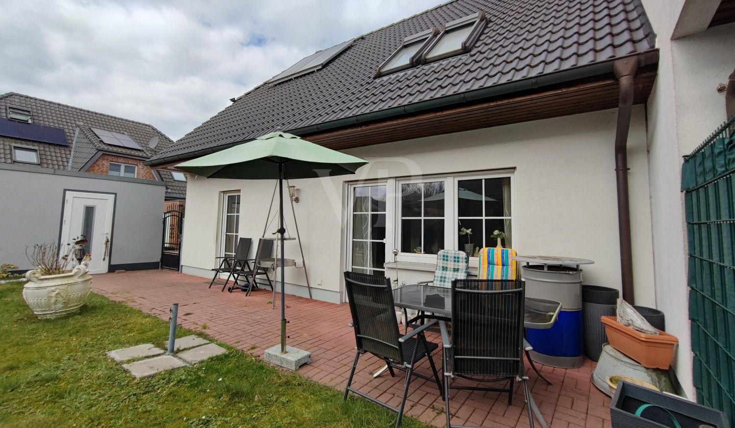 Garten mit Terrasse