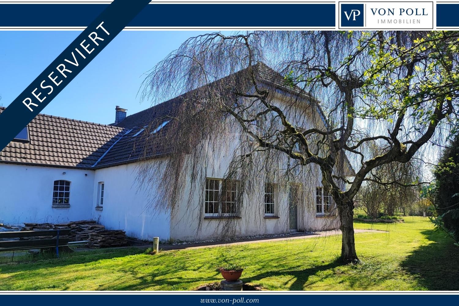 *Land-Idylle trifft modernen Wohnkomfort*
Stilvoll sanierter Resthof in exponierter Lage