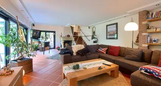 von_poll_real_estate_property_25452009_image_11