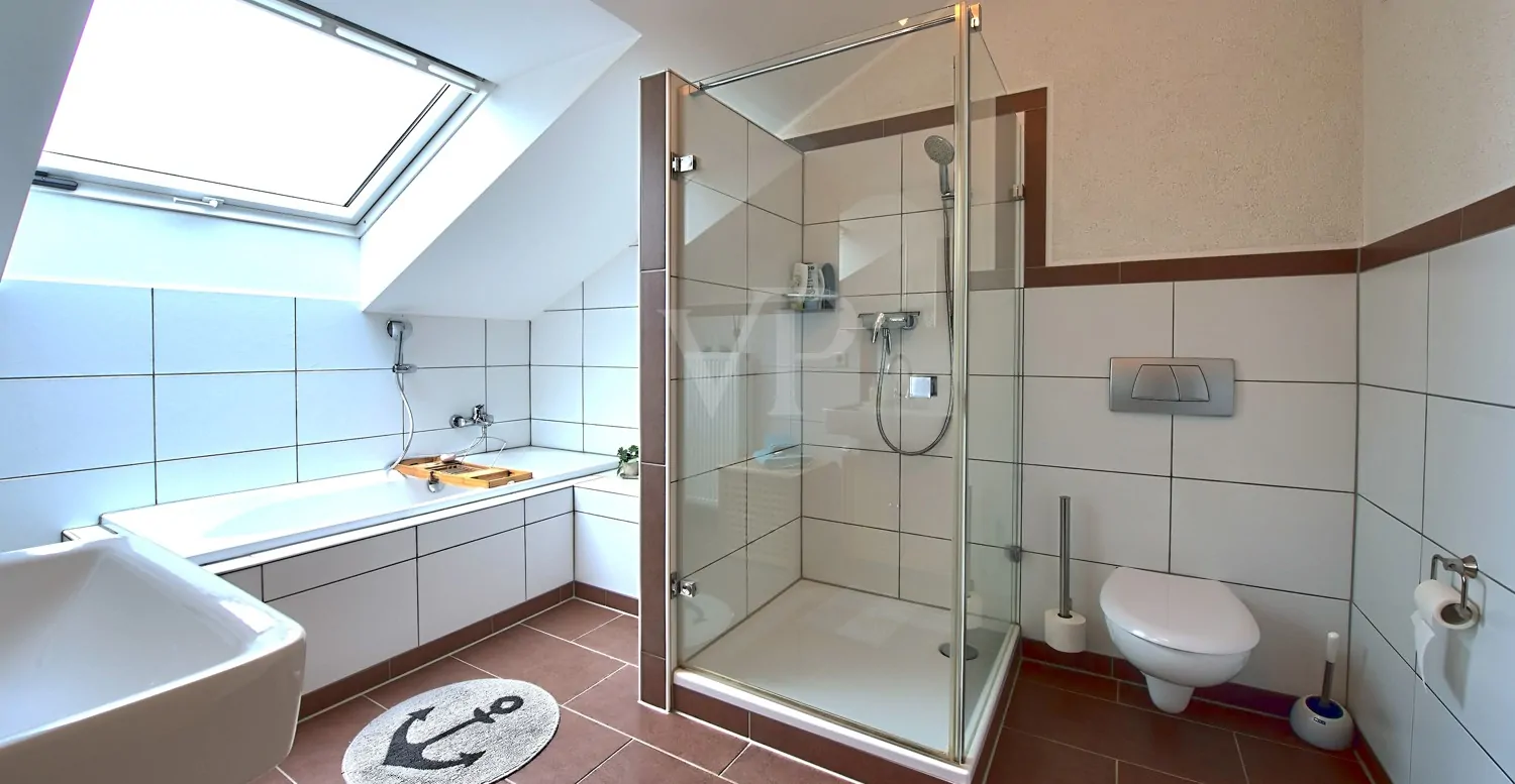 Badezimmer im Obergeschoss