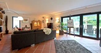 von_poll_real_estate_property_25452009_image_10