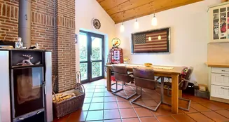 von_poll_real_estate_property_25452009_image_6