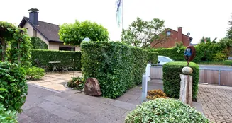 von_poll_real_estate_property_25452009_image_20