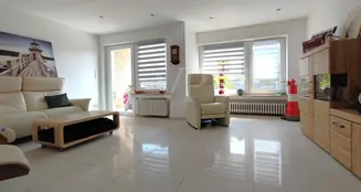 von_poll_real_estate_property_25452015_image_5