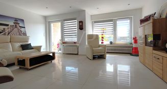 von_poll_real_estate_property_NQ266_image_5