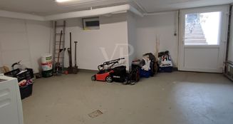 von_poll_real_estate_property_NQ266_image_20