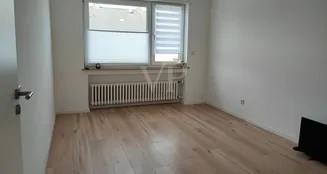 von_poll_real_estate_property_25452015_image_15