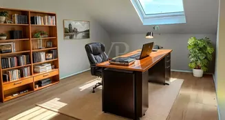 von_poll_real_estate_property_25452015_image_19