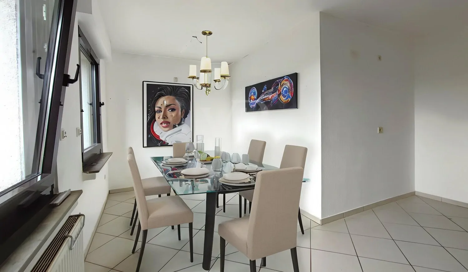 EG Küche mit Sitzbereich (mit KI eingerichtet)