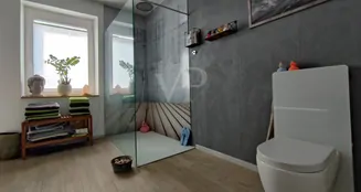 von_poll_real_estate_property_25452017_image_15