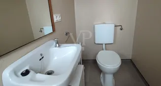 von_poll_real_estate_property_25452018_image_15