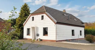 von_poll_real_estate_property_25452018_image_1