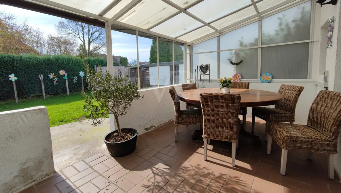 überdachte Terrasse