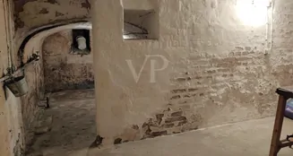 von_poll_real_estate_property_25452018_image_26