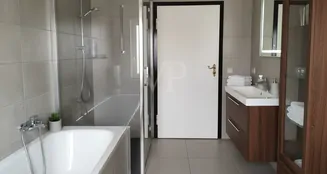 von_poll_real_estate_property_25452018_image_11